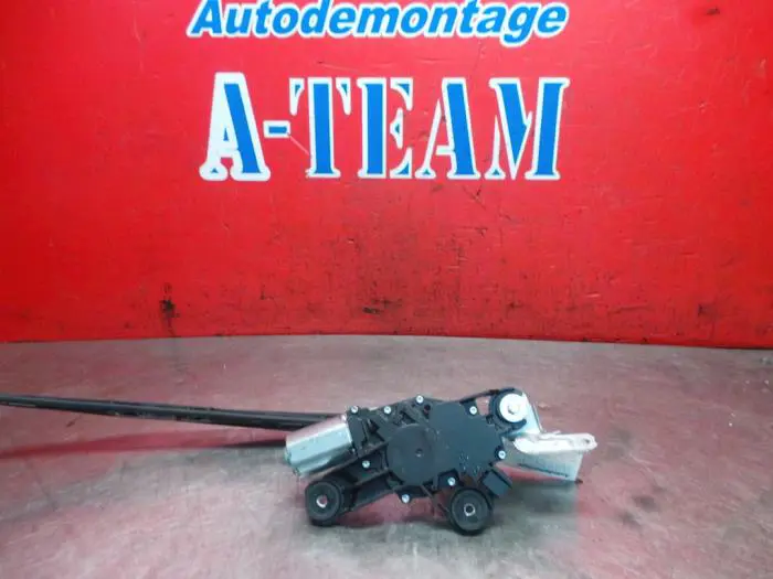 Rear wiper motor Mazda 3.