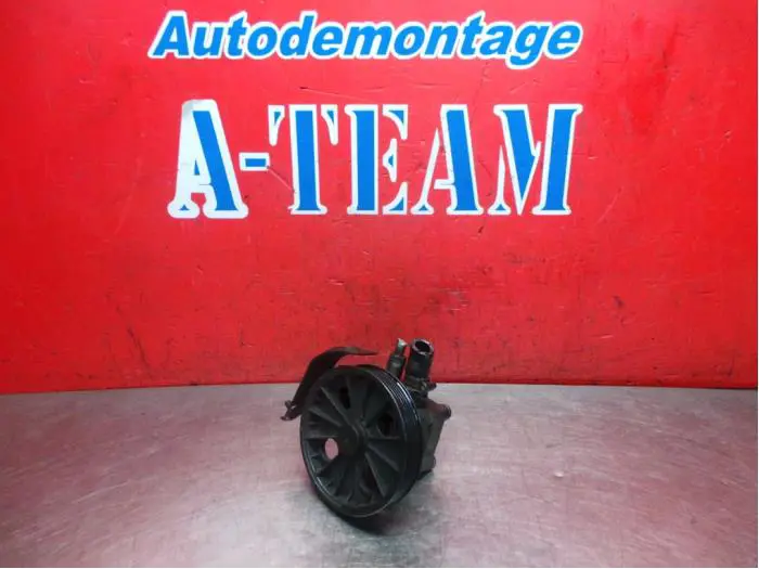 Power steering pump Volvo V40