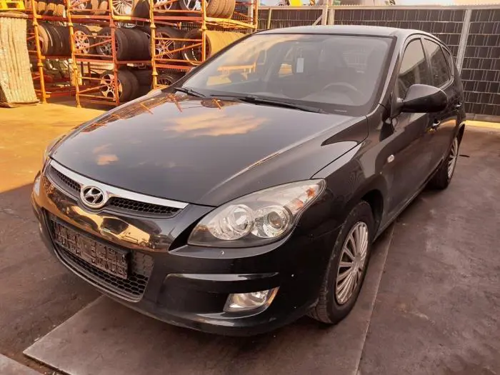 Knuckle, front left Hyundai I30