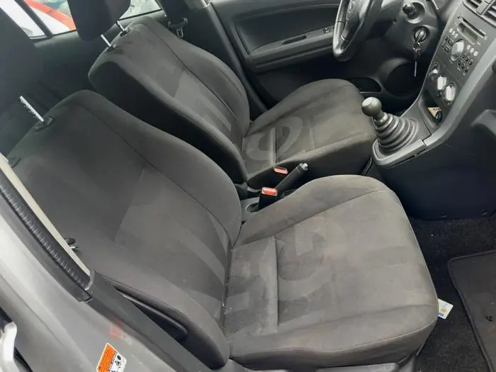 Seat, right Opel Agila