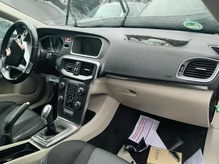 Glovebox Volvo V40