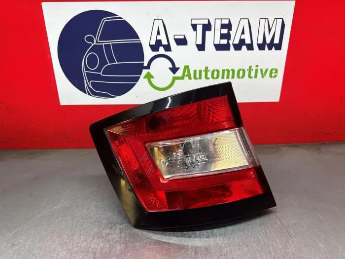 Taillight, left Skoda Fabia