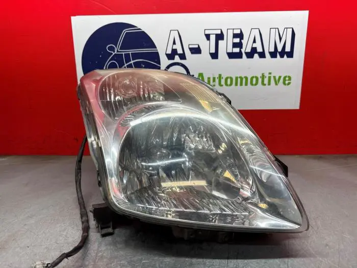 Headlight, right Suzuki Swift