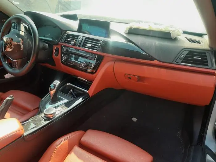 Middle console BMW M4