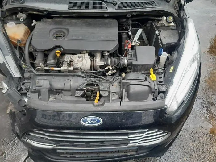 Air conditioning line Ford Fiesta