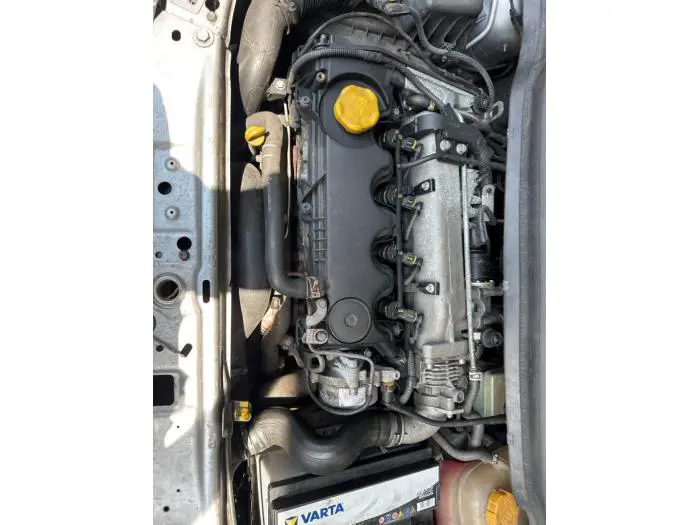 Engine Opel Zafira B