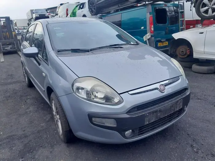 Knuckle, front right Fiat Punto