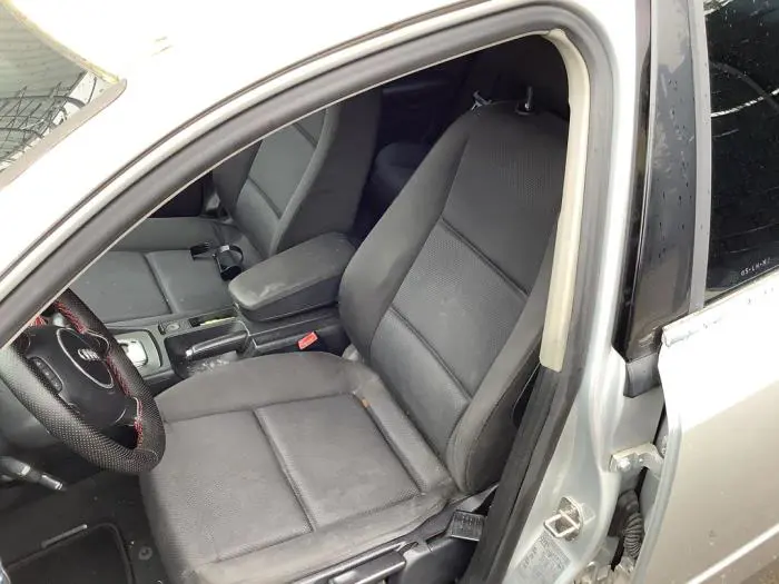 Seat, left Audi A4