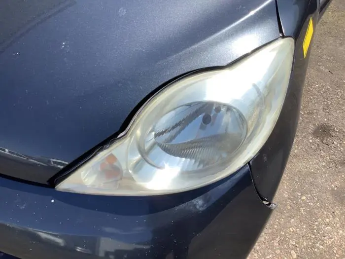 Headlight, left Peugeot 107