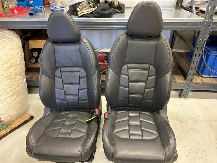 Set of upholstery (complete) Nissan Qashqai+2