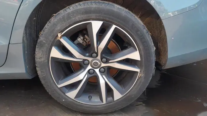 Wheel + tyre Volvo V60