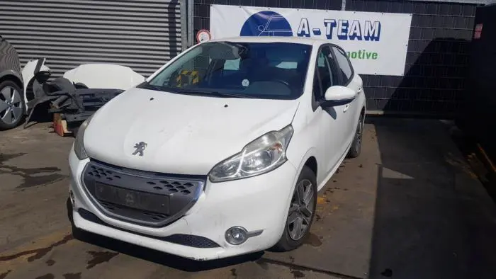 Knuckle, front left Peugeot 208