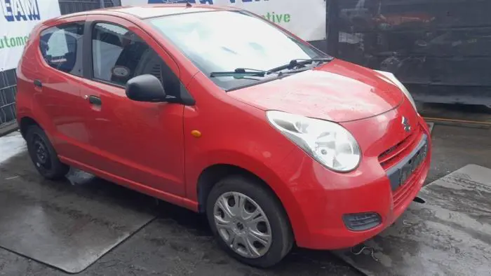 Front wing, right Suzuki Alto