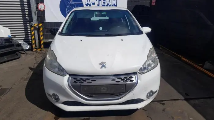 Front end, complete Peugeot 208