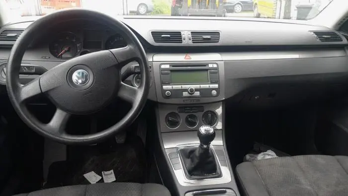 Radio CD player Volkswagen Passat