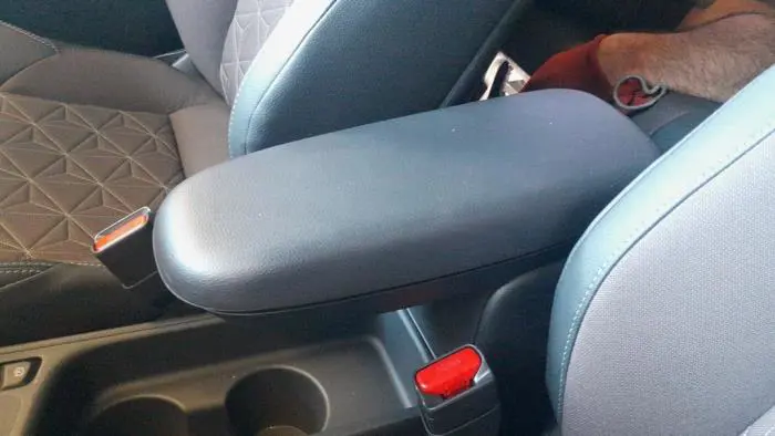 Armrest Toyota Yaris Cross