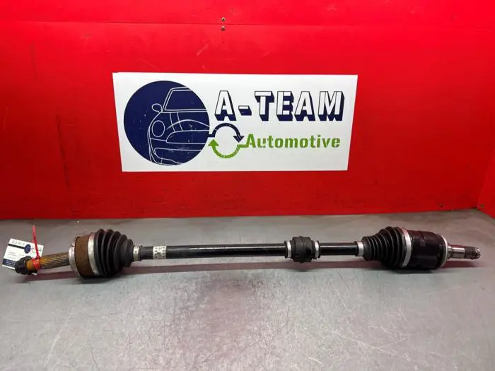 Front drive shaft, right Toyota Yaris Cross