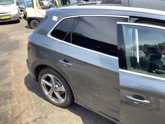 Rear door 4-door, right Audi Q5