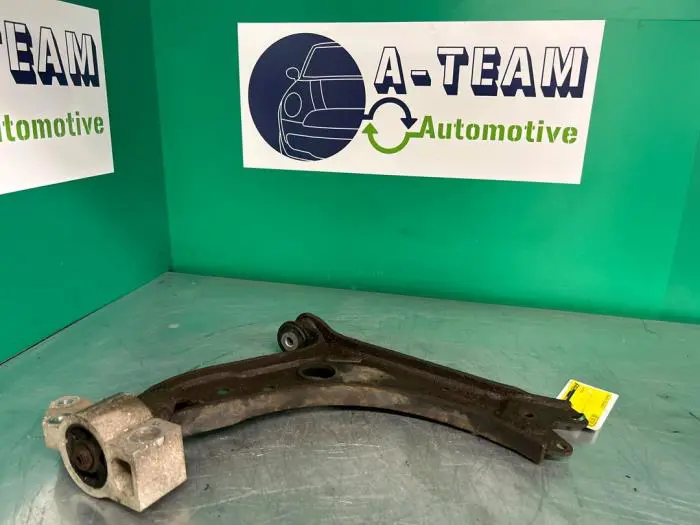 Front wishbone, left Volkswagen Golf 04-