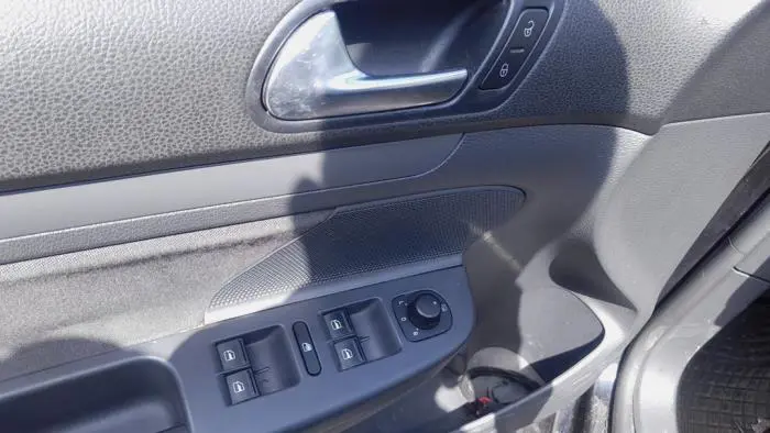 Electric window switch Volkswagen Jetta