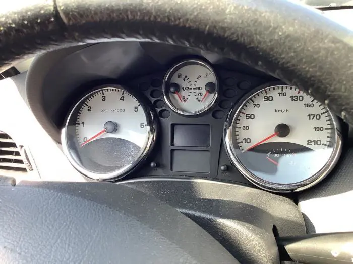 Instrument panel Peugeot 207