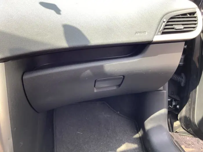 Glovebox Peugeot 207