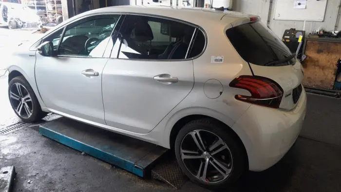 Rear door 4-door, left Peugeot 208