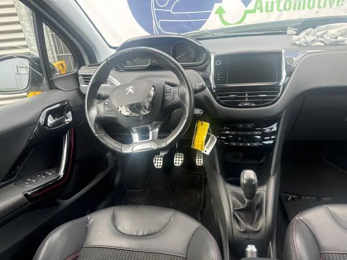 Instrument panel Peugeot 208