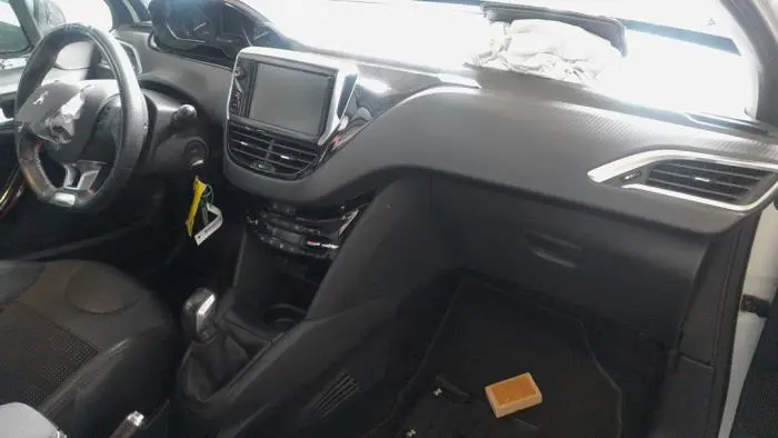 Glovebox Peugeot 208