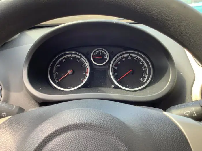 Instrument panel Opel Corsa