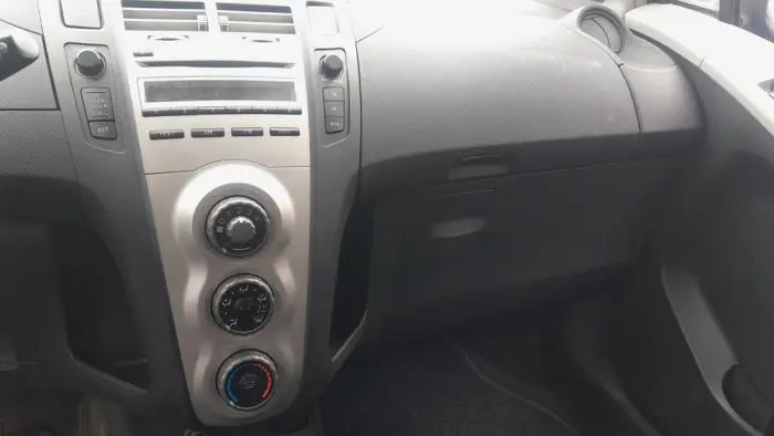 Radio CD player Toyota Yaris