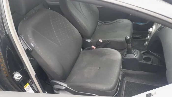 Seat, right Toyota Yaris