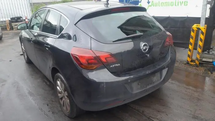 Rear door 4-door, left Opel Astra