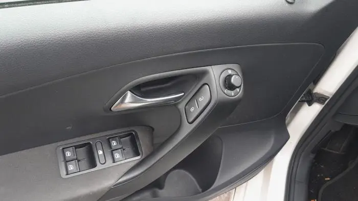 Electric window switch Volkswagen Polo