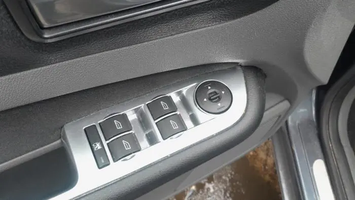 Electric window switch Ford Focus