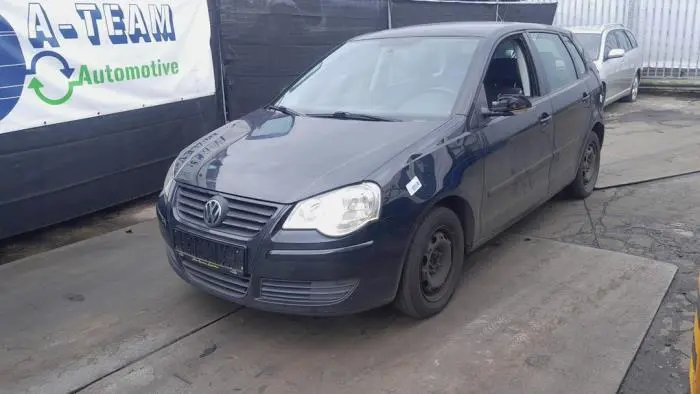 Bonnet Volkswagen Polo