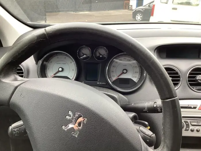 Instrument panel Peugeot 308