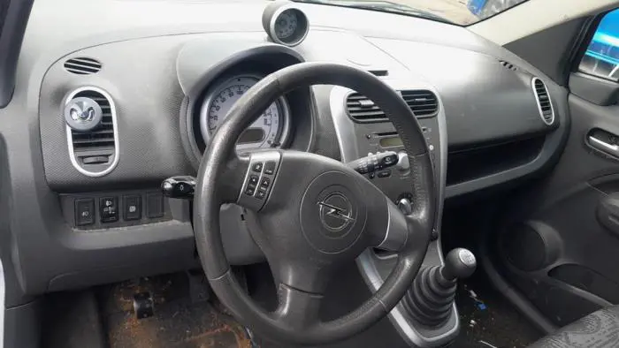 Instrument panel Opel Agila