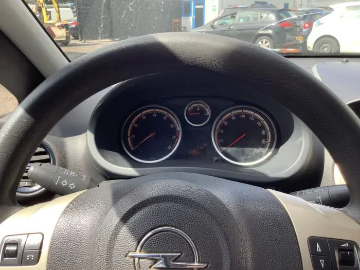 Instrument panel Opel Corsa