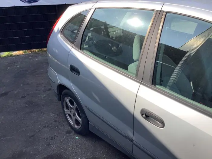 Rear door 4-door, right Nissan Almera Tino