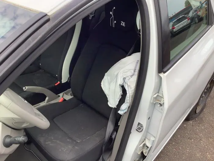 Seat, left Renault ZOE