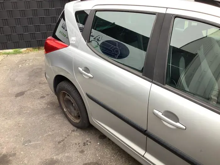 Rear door 4-door, right Peugeot 207