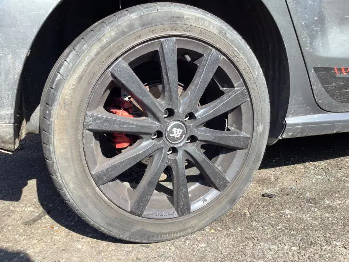 Wheel + tyre Volkswagen Polo