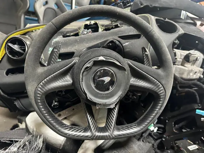 Steering wheel McLaren 720S