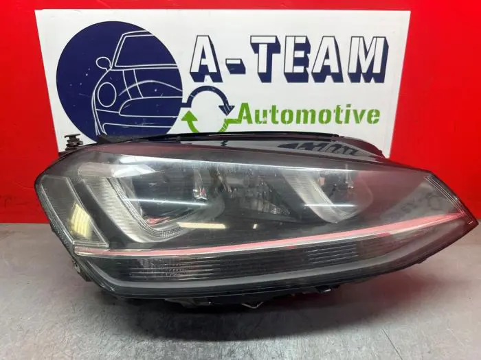 Headlight, right Volkswagen Golf