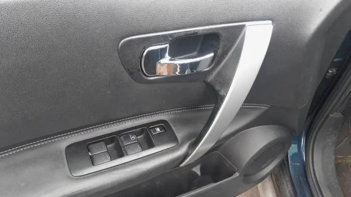 Electric window switch Nissan Qashqai+2