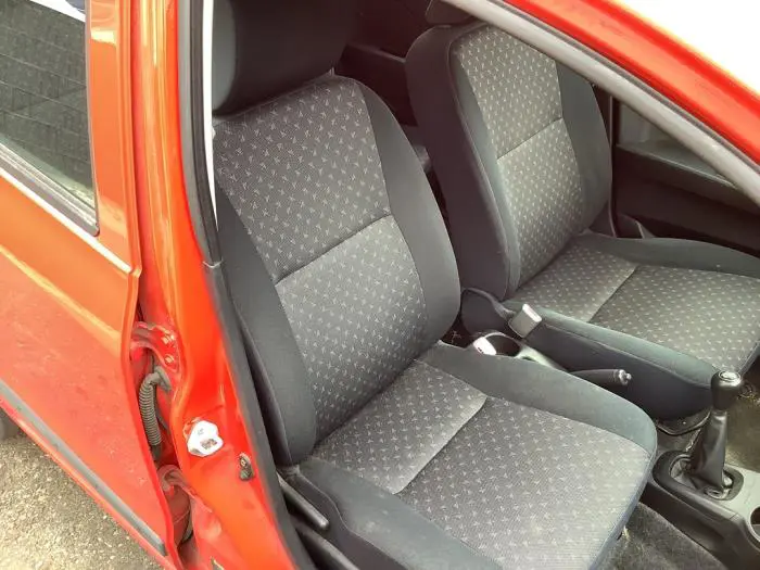 Seat, right Daihatsu Cuore