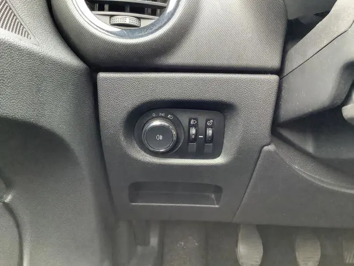 Light switch Opel Corsa