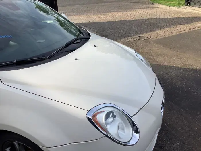 Bonnet Alfa Romeo Mito