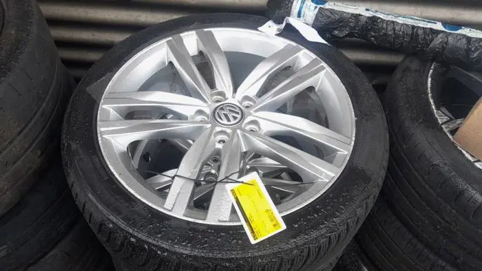 Set of wheels + winter tyres Volkswagen Golf